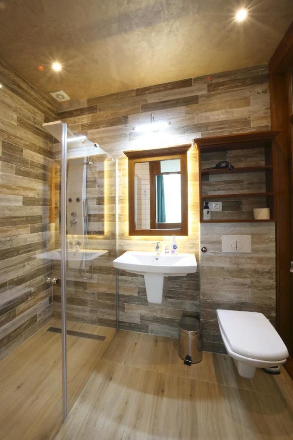Virag Apartman Luxury Odorheiu Secuiesc Dış mekan fotoğraf
